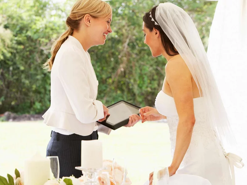 Kirkbrae wedding planner helping a future bride plan her Rhode Island wedding